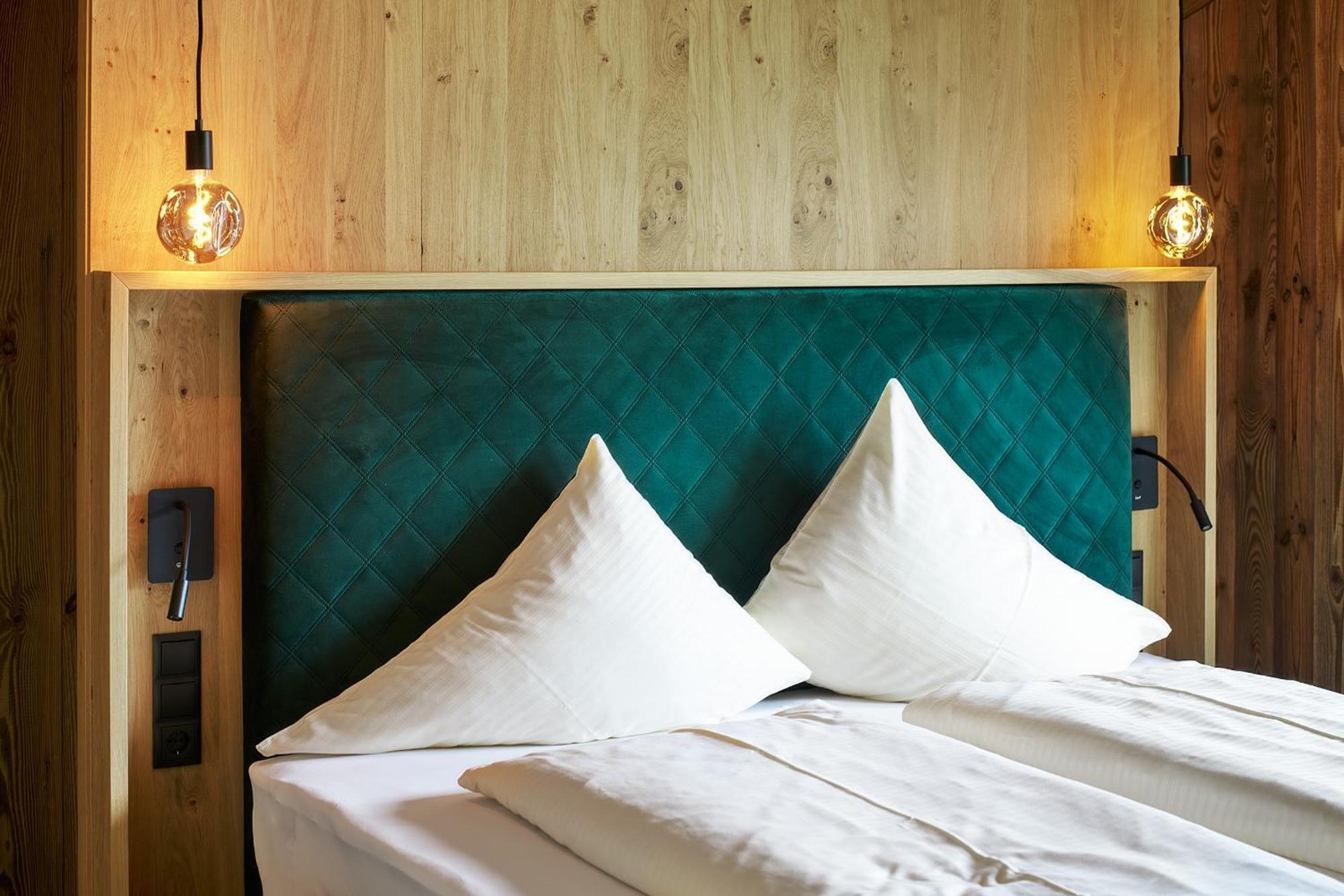 Hotel Stern Ервалд Екстериор снимка
